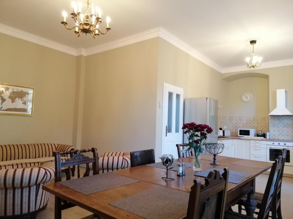 Apartmán Fara Vcelakov Exteriér fotografie